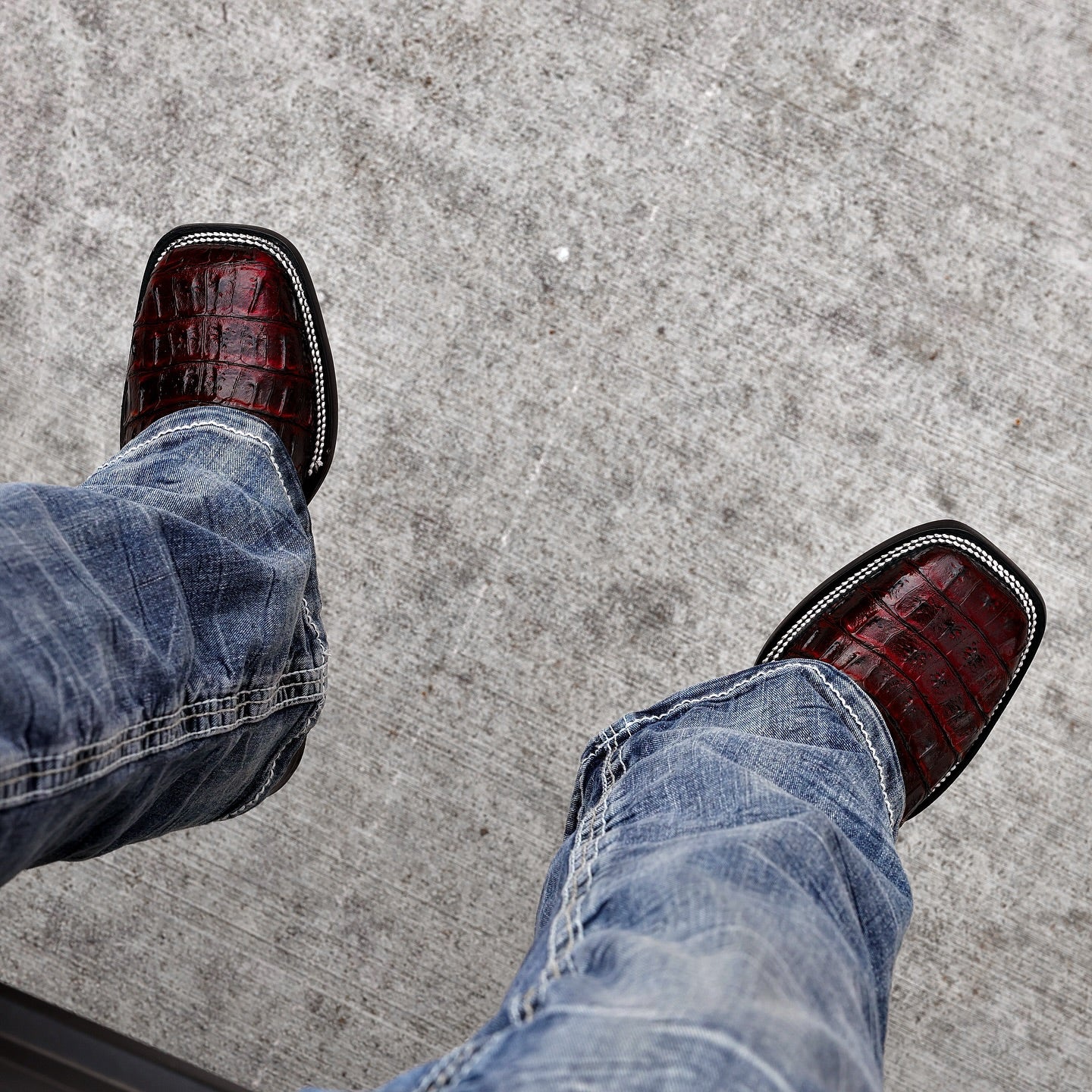 Black Cherry Caiman Hornback Boots